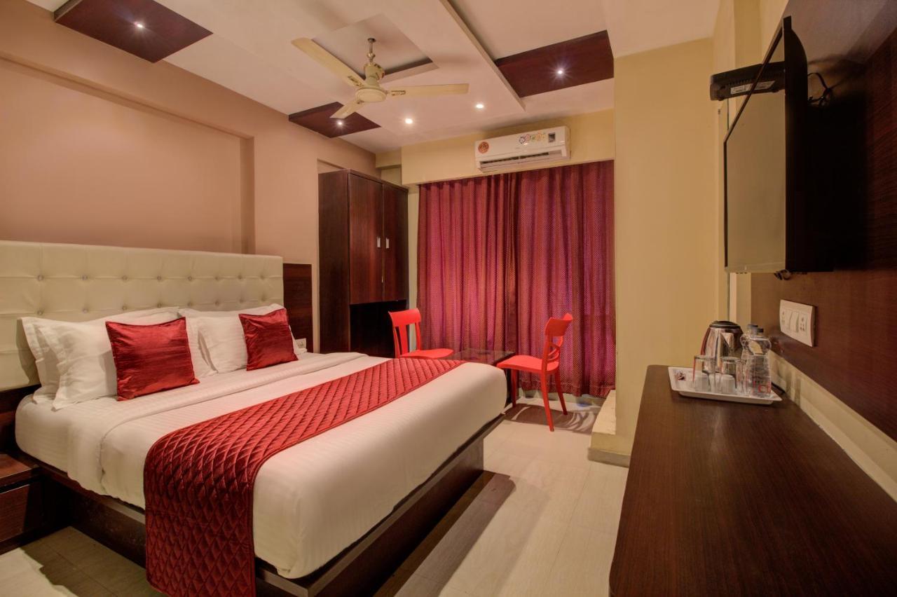 Hotel Malad Inn Opposite Malad Railway Station ムンバイ エクステリア 写真