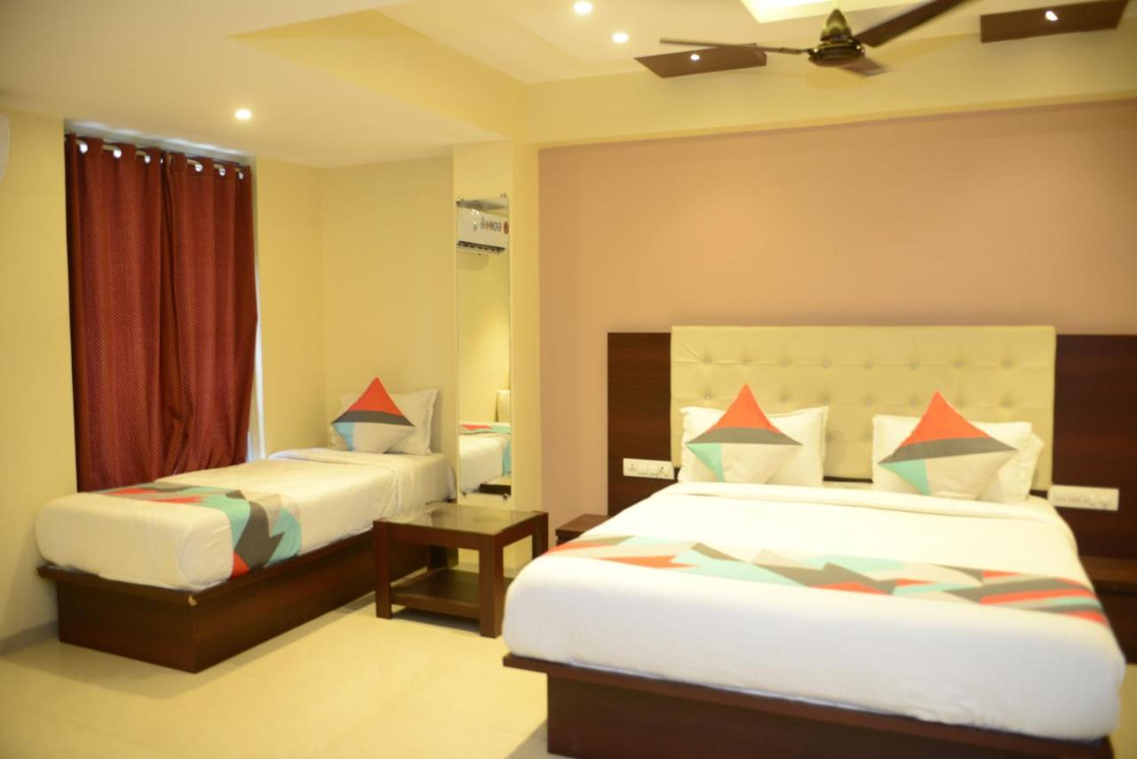 Hotel Malad Inn Opposite Malad Railway Station ムンバイ エクステリア 写真