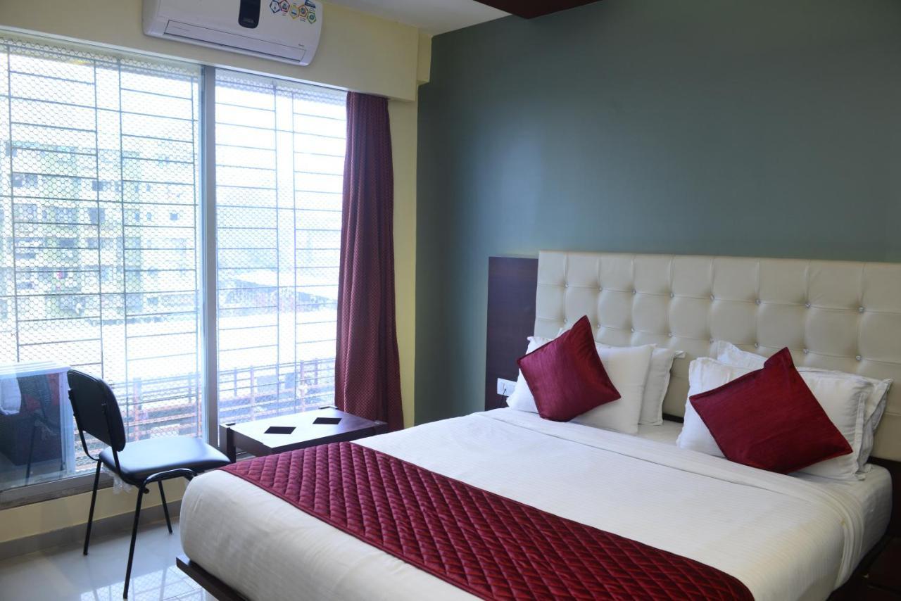 Hotel Malad Inn Opposite Malad Railway Station ムンバイ エクステリア 写真