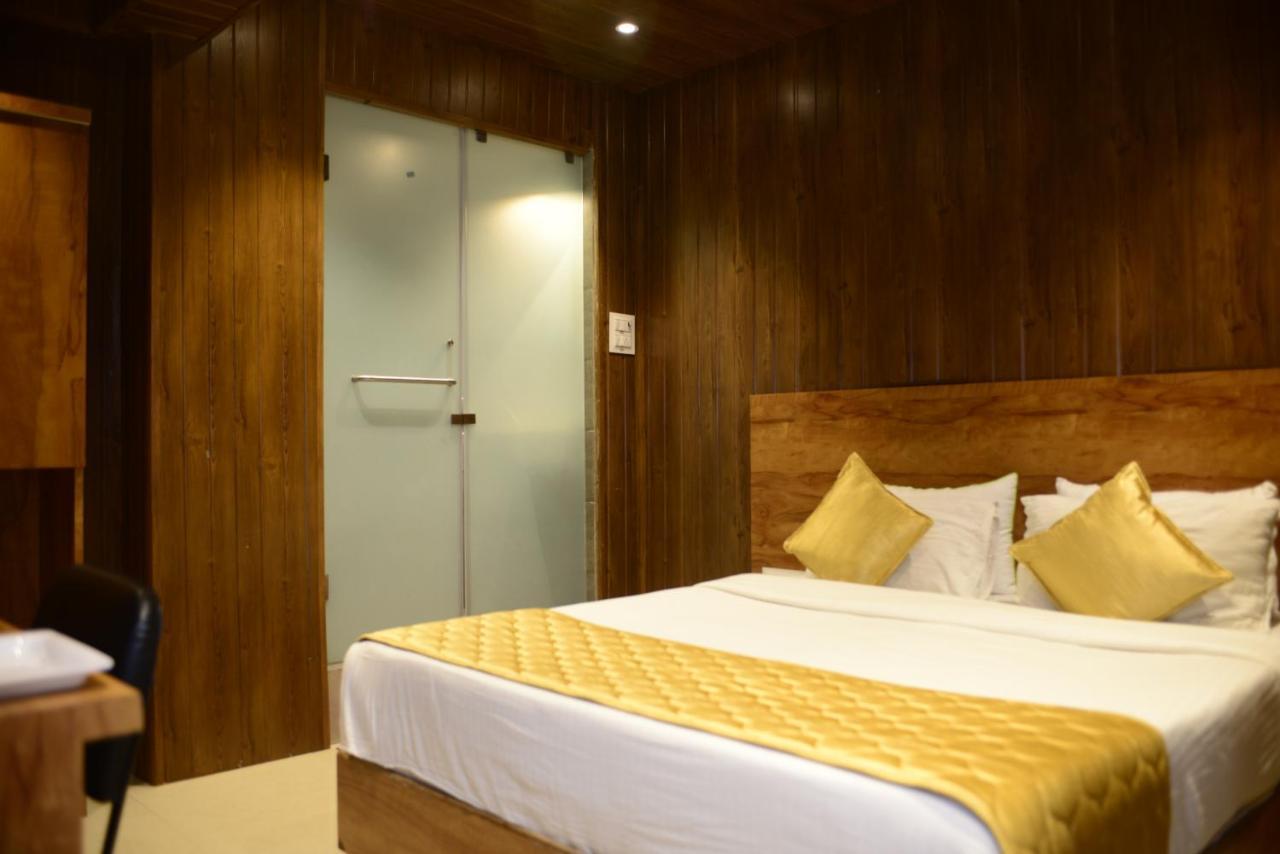 Hotel Malad Inn Opposite Malad Railway Station ムンバイ エクステリア 写真